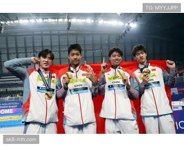 杰克·亚历克西率队夺得4×100米自由泳接力冠军，刷新赛事纪录