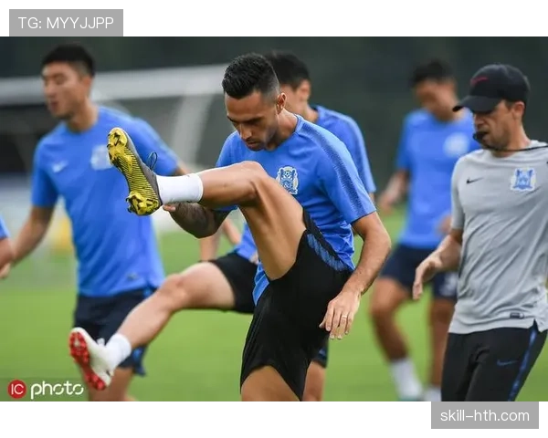 马蒂亚斯·鲍伊入选国家队核心阵容,助力球队备战国际大赛 马蒂亚斯·鲍伊入选国家队核心阵容,助力球队备战国际大赛