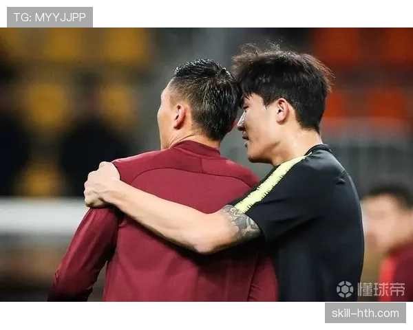 金玟哉携手范戴克筑起钢铁防线,双塔组合助球队强势复苏重拾荣光 金玟哉携手范戴克筑起钢铁防线,双塔组合助球队强势复苏重拾荣光