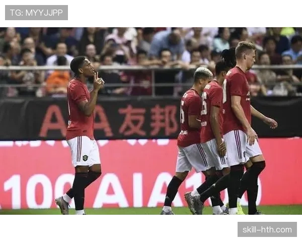 踩踏犯规为何有时只给黄牌?裁判判罚尺度解析 踩踏犯规为何有时只给黄牌?裁判判罚尺度解析